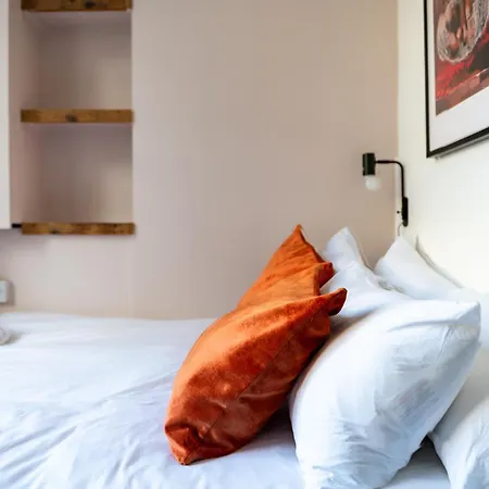 1 Bedroom Chic Flat By Hostarahomes, Sleeps Up To 4, Full Apartment, Central London Location Exterior photo